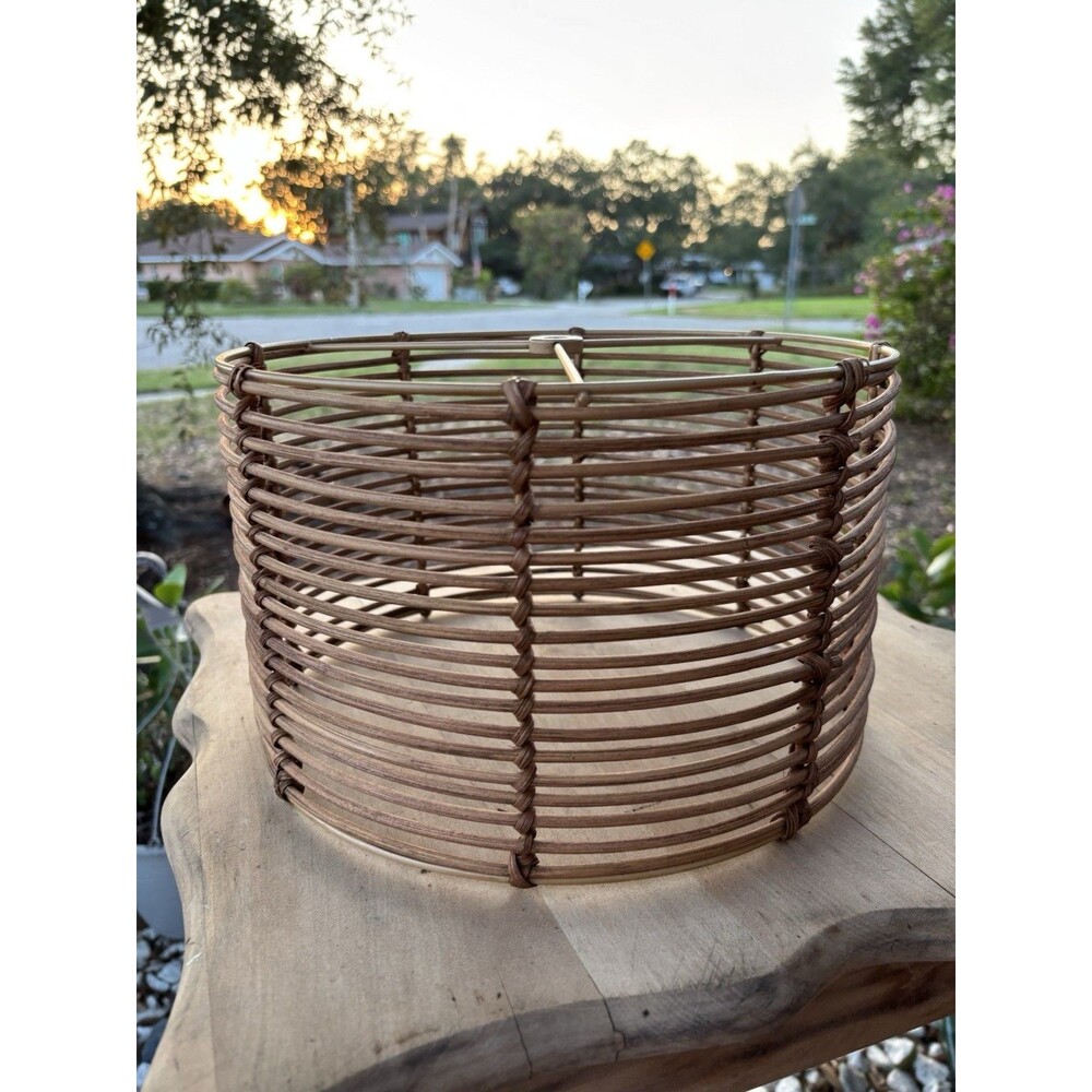 2 Vintage Unique bamboo rattan lamp shades - Picture 4 of 11